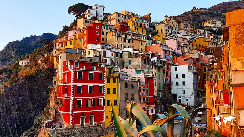 Tramonto sul borgo di Manarola alle Cinque Terre